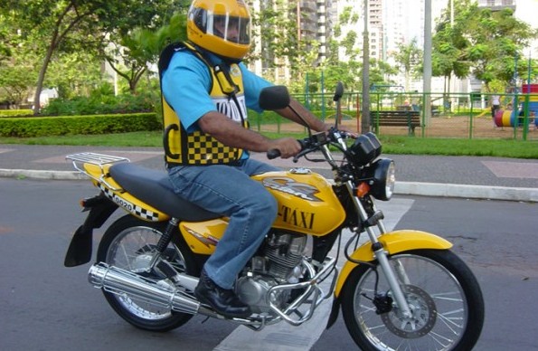 Comissão de Trânsito aprova PL que proíbe serviço de mototaxi em São Paulo Comissão de Trânsito aprova PL que proíbe serviço de mototaxi em São Paulo